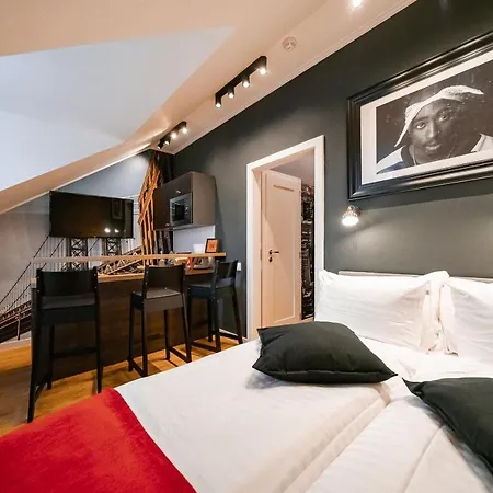 Hotel apartamentowy Revelton 4*